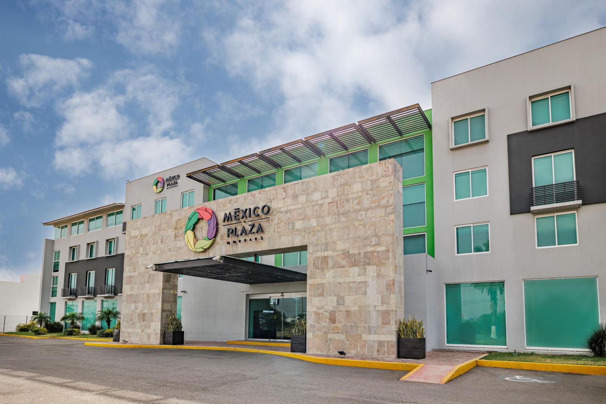 Hotel Mexico Plaza Silao Aeropuerto Bagian luar foto